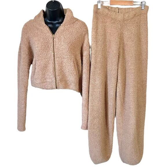 SKIMS Teddy Collection Jogger Set - Picture 1 of 16